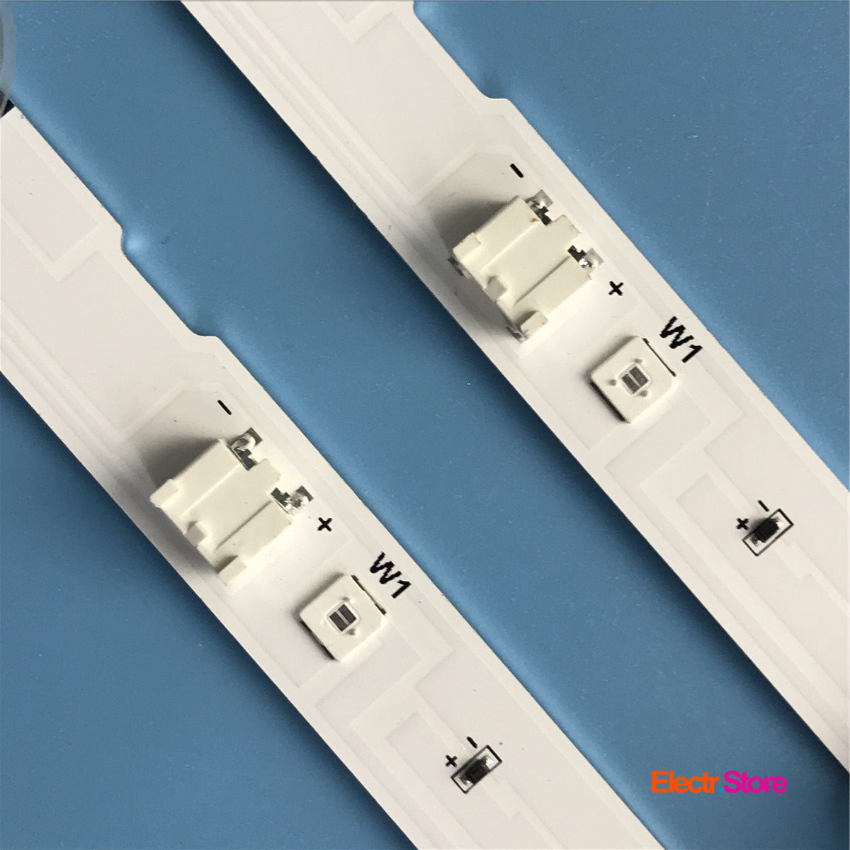 LED Backlight Strip Kits, V8DN-320SM1-R1, LM41-00618A, BN96-46574A (2 pcs/kit), for TV 32" Panel: CY-JM032BGER2V, CY-JJ032BGLV6H, CY-JJ032BGE-R1, HV320FHB-N10 32" LED Backlights Samsung V8DN-320SM1-R1 Electr.Store